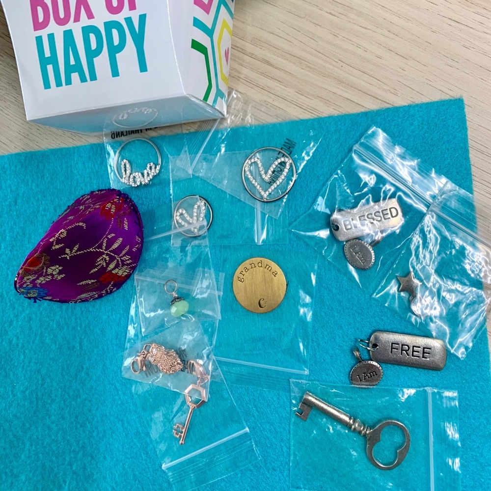 ORIGAMI TAGS, PLATES, DANGLES.